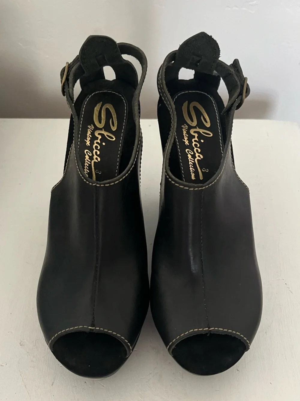 ⭐🆕Black Leather Peep-Toe Wedge Sandals